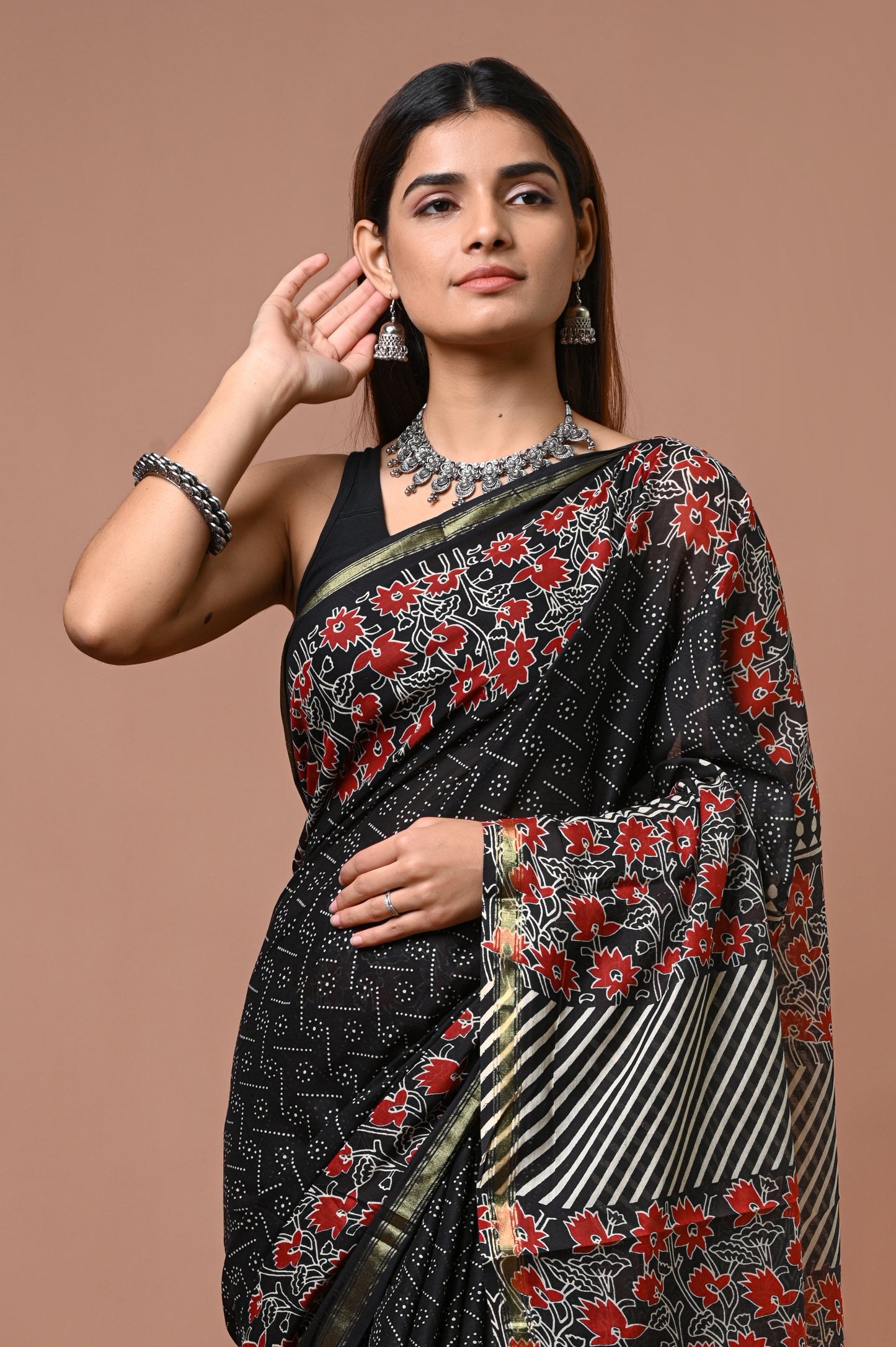 Zari Edit — Midnight Bloom