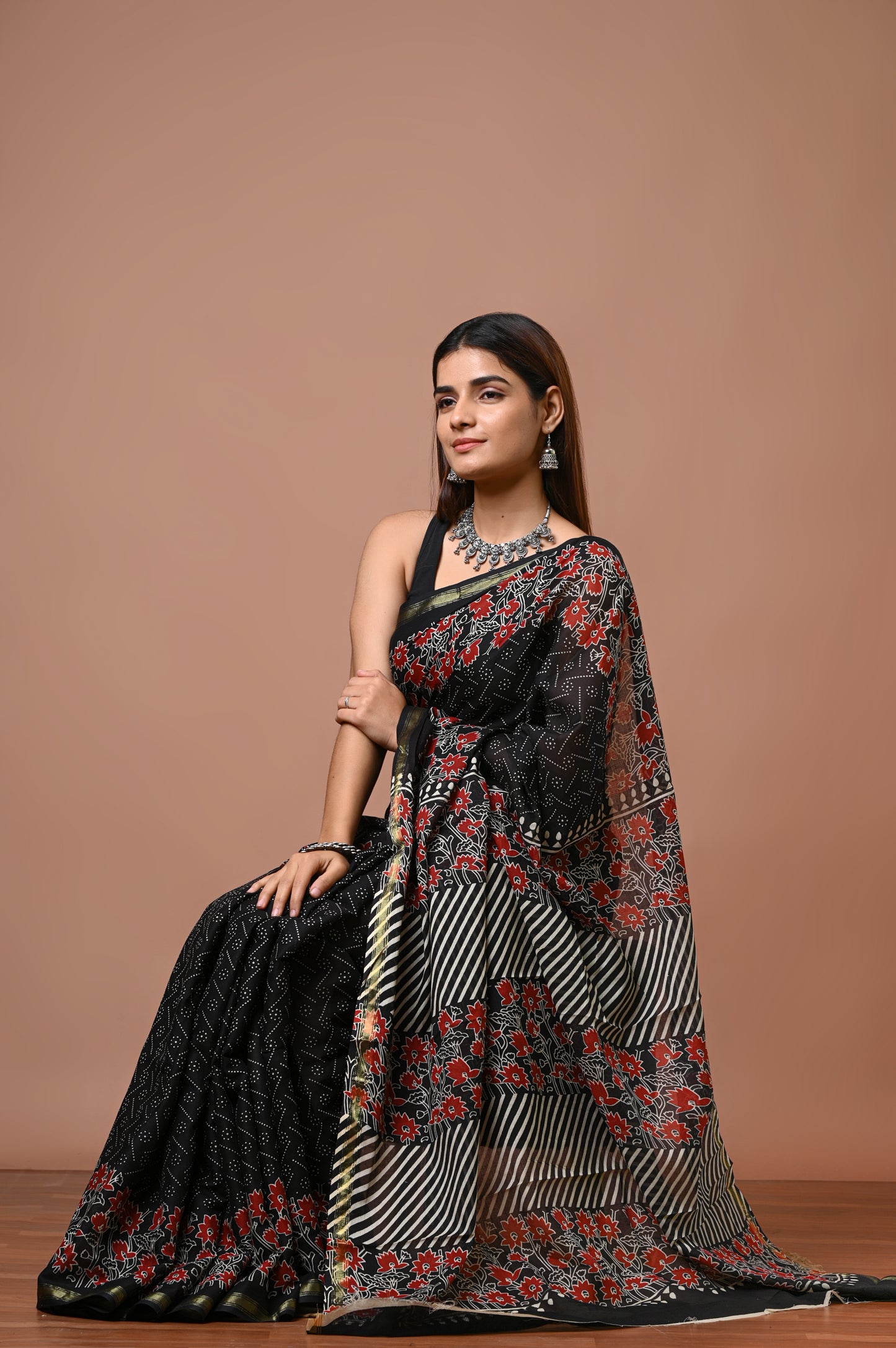 Zari Edit — Midnight Bloom