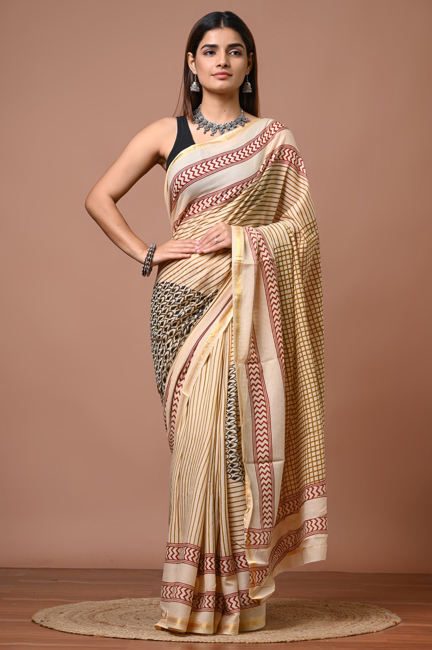Elegant Cotton Zari Saree – Lightweight Traditional Wear for Festive & Daily Use