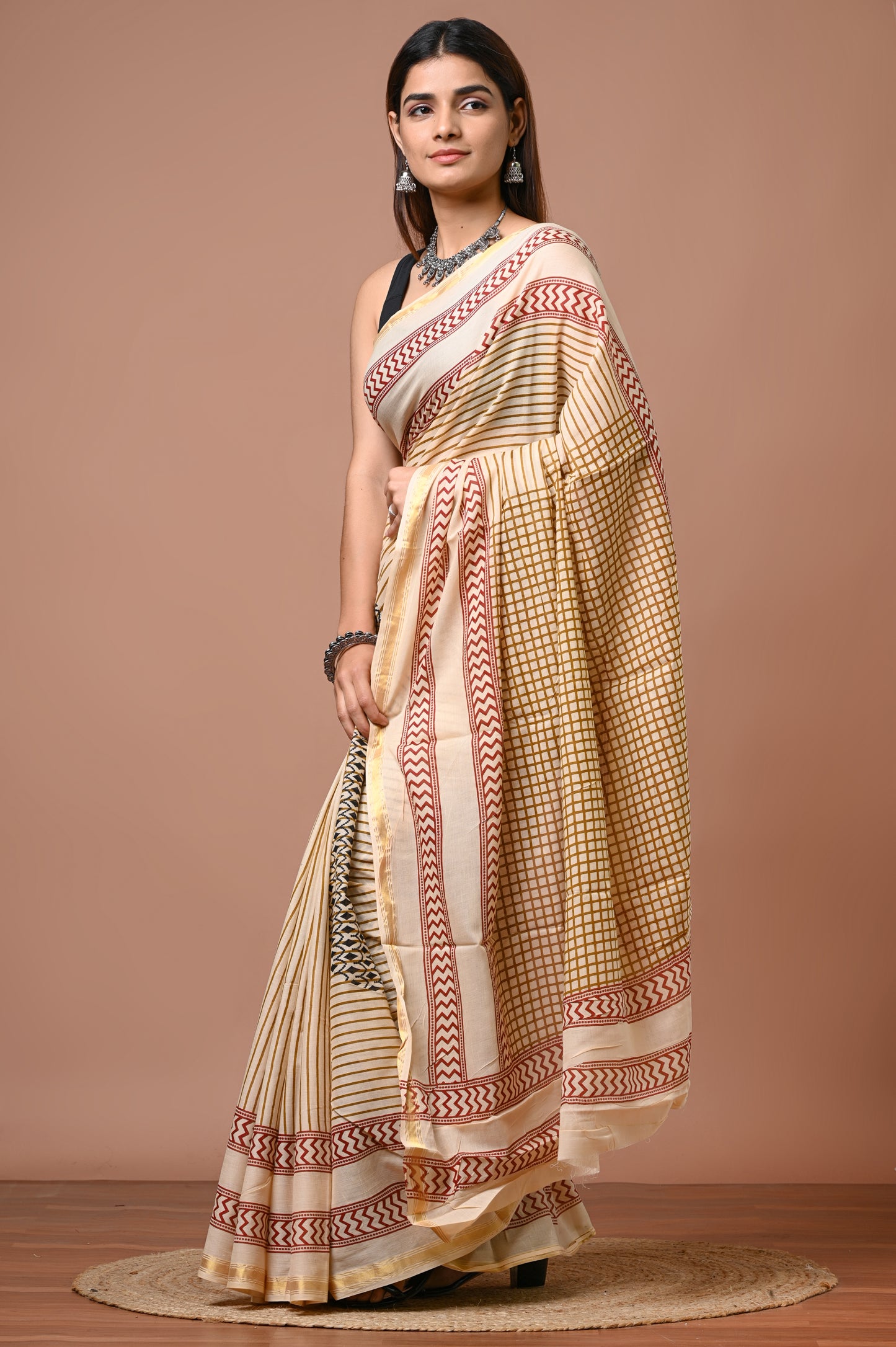 Elegant Cotton Zari Saree – Lightweight Traditional Wear for Festive & Daily Use