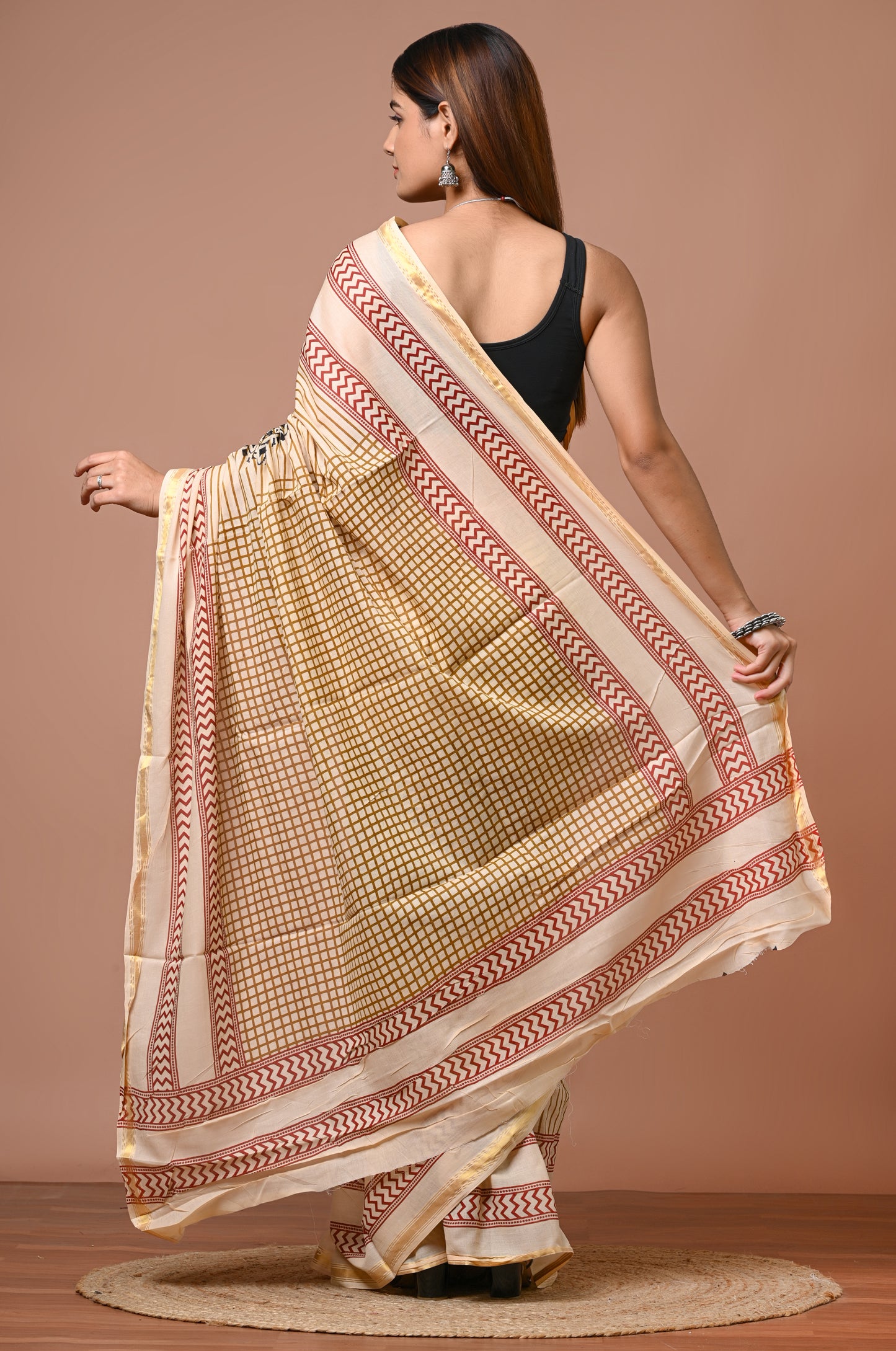 Elegant Cotton Zari Saree – Lightweight Traditional Wear for Festive & Daily Use