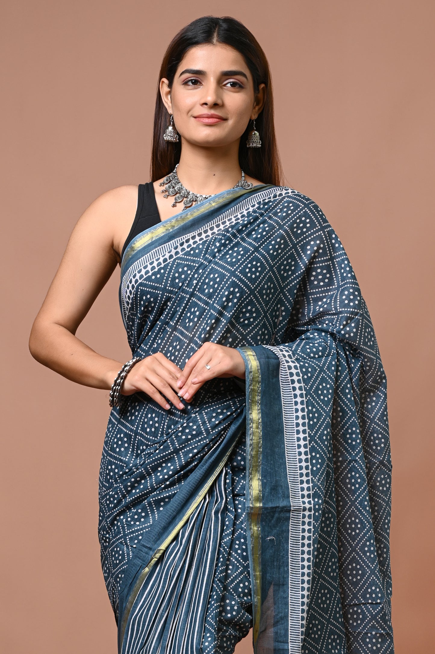 Elegant Cotton Zari Saree – Lightweight Traditional Wear for Festive & Daily Use