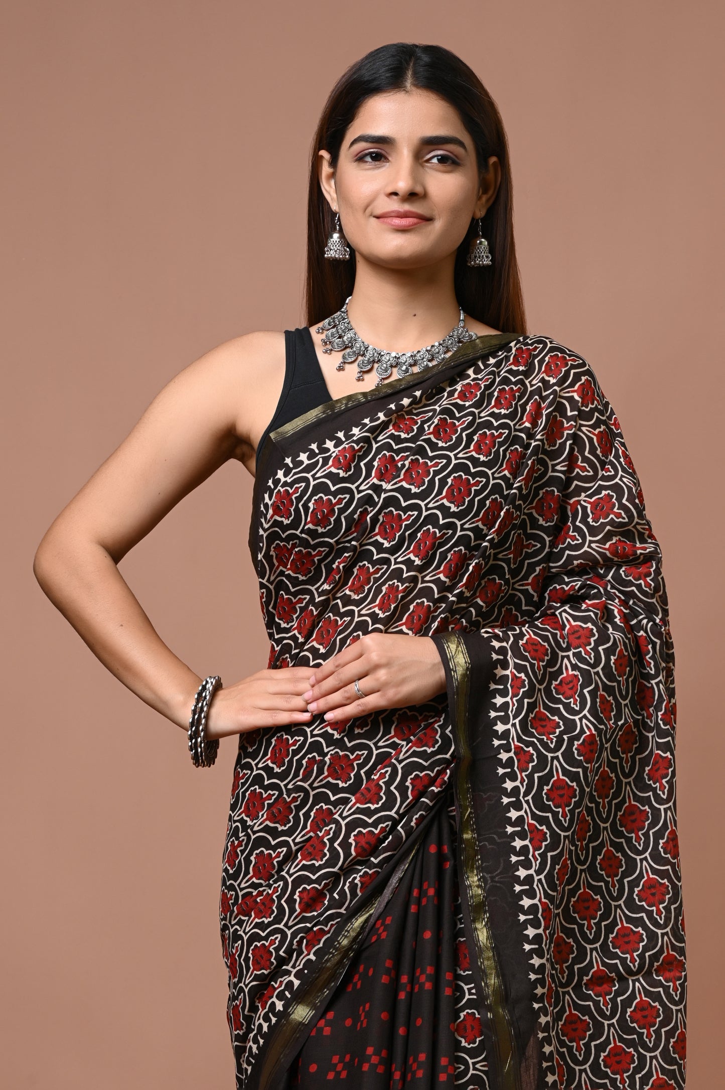 Elegant Cotton Zari Saree – Lightweight Traditional Wear for Festive & Daily Use